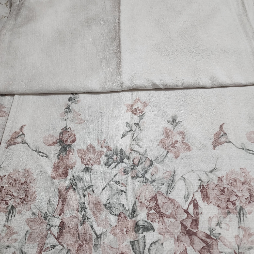Arcadia Rod Pocket Set of 2 Floral Curtain Panel - Picture 5 of 9